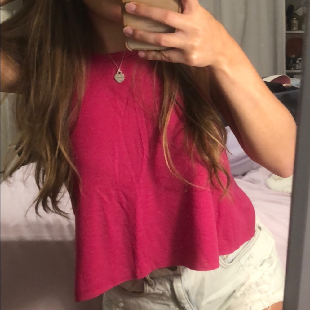 HOT PINK FREE PEOPLE TANK🤍